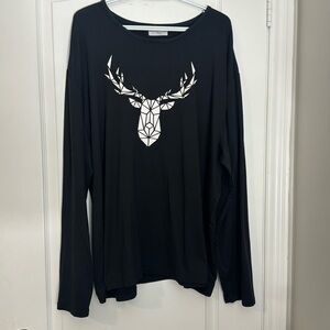 Pepper & Zoe 2xl Black top with Moose. Relaxed Fit